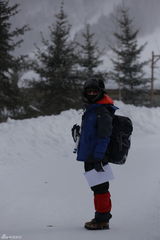 组图：《爸爸》雪乡抢先看 萌娃玩雪脸蛋红扑扑