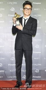 高清组图：郑中基凭借《低俗喜剧》获最佳男配角