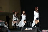 组图：韩国女团After School抵台秀长腿