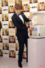 组图：郭品超曝爱喝冰啤酒 曾和何润东同醉倒