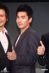 言承旭助阵《痞子英雄首部曲》盼与蔡岳勋合作(图)