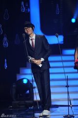 高清：09超级盛典现场高潮不断 张靓颖获奖飙海豚音