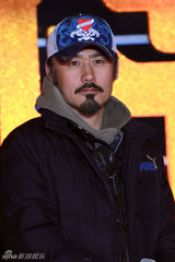 组图：《赵氏孤儿》闹新春 耍宝铁三角爆笑全场