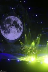 独家：2PM与EXO等助阵亚洲音乐节气氛火爆