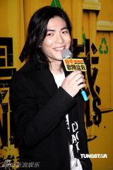 组图：萧敬腾宣布暂别唱片圈 初演电影化身杀手