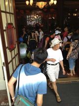 组图：Lucas8月2日5周岁 张柏芝携二子游乐场庆生