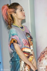 组图：蔡依林MV掀模仿热潮 混血宝宝现身