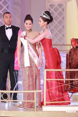 组图：2012年港姐三甲出炉 张名雅荣获冠军