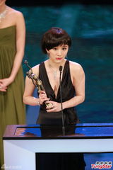 组图：陈静凭《低俗喜剧》获金像最佳女配角