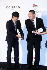 高清组图：李孝利神话Eric秀智等出席严泰雄婚礼