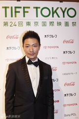 组图：李宗翰亮相东京 低调优雅显东方男子魅力   