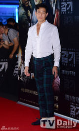 组图：郑雨盛(郑宇成)金宇彬等亮相《流感》VIP试映会