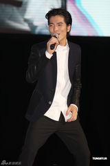 组图：萧敬腾上海办歌友会 5首歌被定违规将遭禁