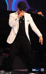 组图：韩歌手蜘蛛等出演音乐节目《You and I》