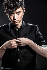 组图：阳光暖男陈晓【演员】暗色系大片颠覆魅惑