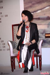 组图：刘若英为新专辑庆功 低调谈婚姻生活