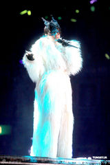 组图：容祖儿尾场演唱会性感热舞 动作狂野令人窒息 