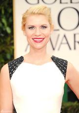 高清图：第69届金球奖红毯克莱尔-丹尼斯秀美背