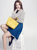 高清组图：秀智拍写真秀热舞 表情甜美身材棒