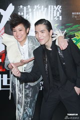 组图：何韵诗开唱剖白爱情观 落泪唱失恋情歌