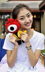 幻灯图集：景甜变沙滩美女 海边送甜美祝福