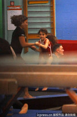 组图：小苏瑞猛练体操 奥运“种子”初长成