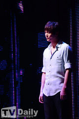 组图：朱元音乐剧《人鬼情》试演 IVY露事业线