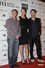 组图：基努里维斯愿来港拍戏 杜琪峰坚持用菲林拍片