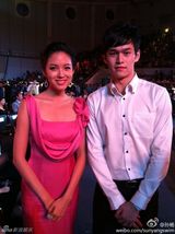 组图：中国飞鱼孙杨与众文体明星合影