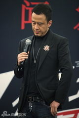 组图：杨坤32场演唱会北京站发布 笑称明年64场