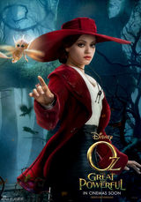 组图：《魔境仙踪》曝美版海报 女星上演宫斗戏