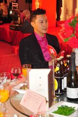 组图：谭耀文品味盛典获最具影响男演员奖