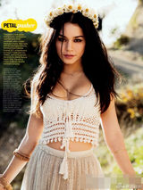 组图：女星凡妮莎吉普赛风登杂志 乳沟蛮腰性感
