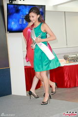 组图：港姐三甲出炉 获奖佳丽首见媒体