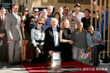 幻灯组图：卡梅隆留名星光大道 施瓦辛格到场助阵