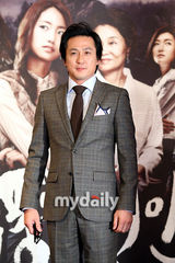 组图：车秀妍Fany悉数亮相 宣传新剧《暴风的恋人》