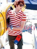 组图：韩星郑日宇加拿大拍写真 尽展阳光大男孩本色