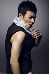 组图：罗晋时尚写真硬朗无畏变身型动派