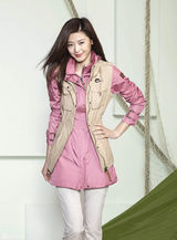 高清组图：全智贤户外写真展帅气健康魅力