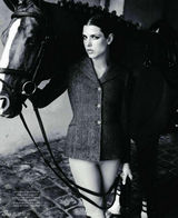 组图：摩纳哥王室二公主冷艳造型登《Vogue》