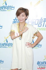 组图：林晓培发新专辑《忘记了》 曾患情绪病