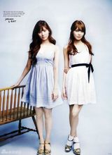 组图：少时秀英徐贤拍写真秀长腿 变牛仔女郎