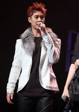 高清图：韩国人气男组合MBLAQ首次歌迷会