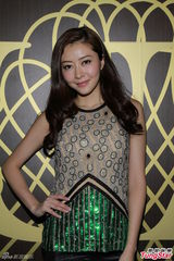 组图：《逃出生天》首映 李心洁称做好当妈准备