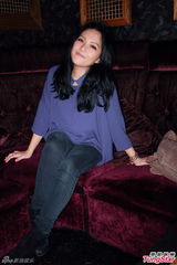 组图：卫兰KTV与粉丝共乐 望推出英文专辑