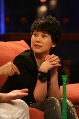 高清图：海清高峰做客黄加李泡畅聊世界杯