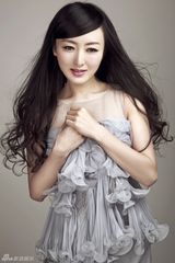 组图：小何晴写意初春印象 本色记录极致纯美