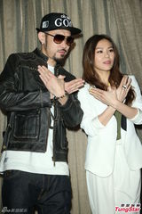 组图：蔡健雅新歌邀热狗助阵 否认参加我是歌手