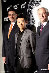 幻灯图：李小璐渐发成熟味道 陈晓东闻柏芝黑脸