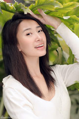 高清图：吕夏春日写真曝光 绿意盎然显纯净本色